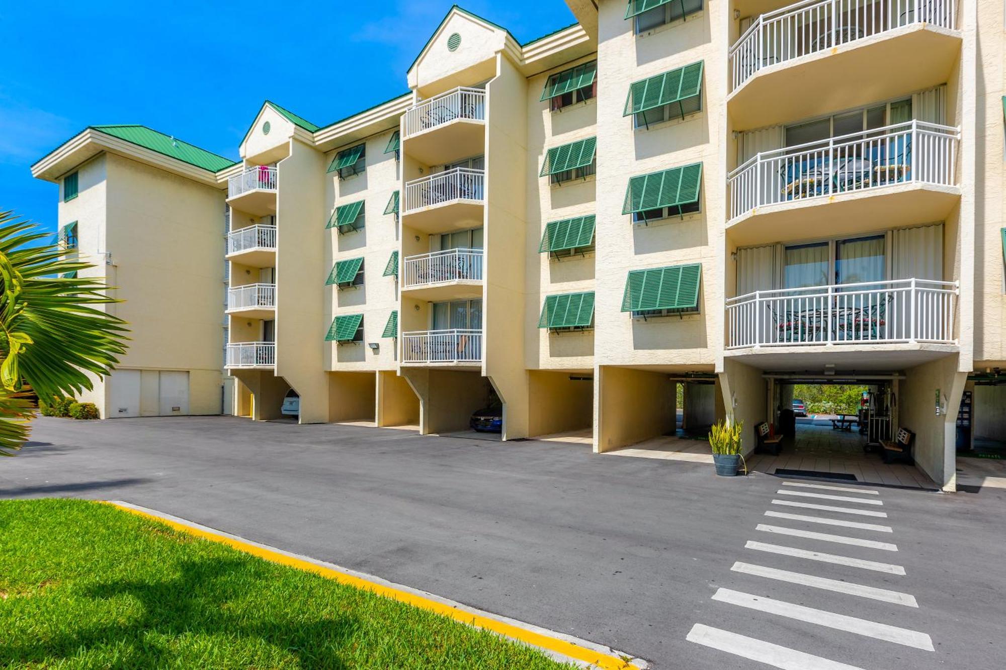 Sunrise Suites Saint Lucia Suite #201 Ки-Уэст Номер фото