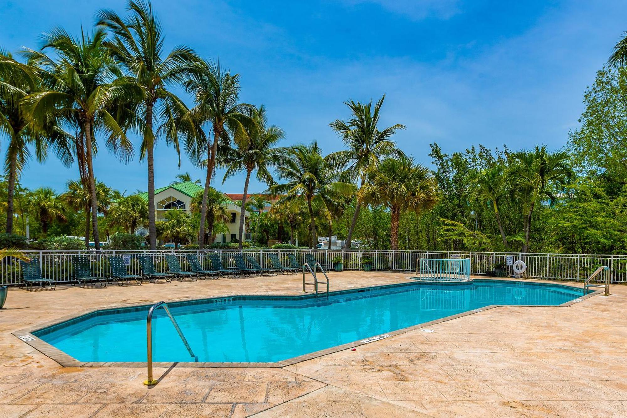 Sunrise Suites Saint Lucia Suite #201 Ки-Уэст Номер фото