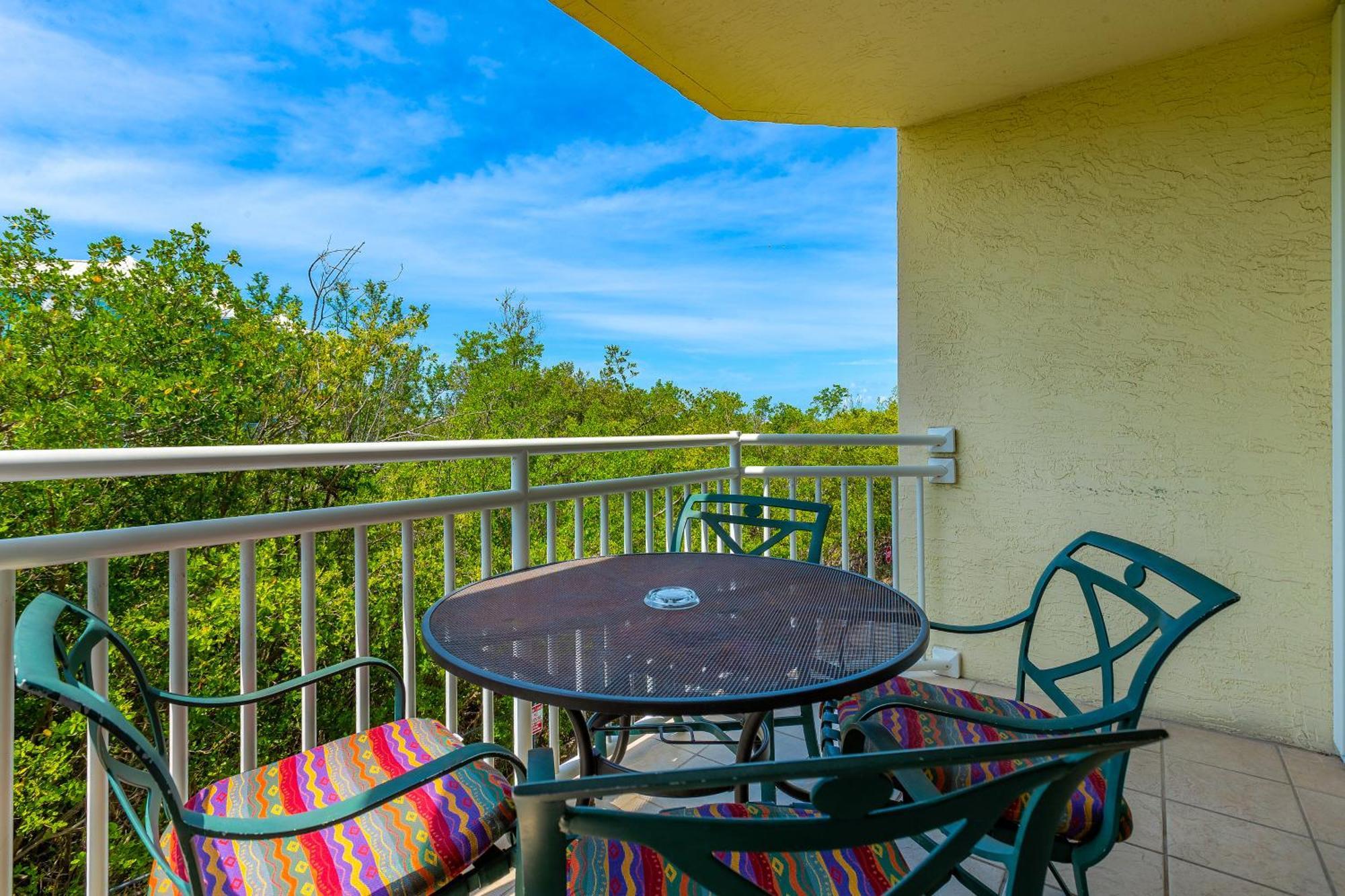 Sunrise Suites Saint Lucia Suite #201 Ки-Уэст Номер фото