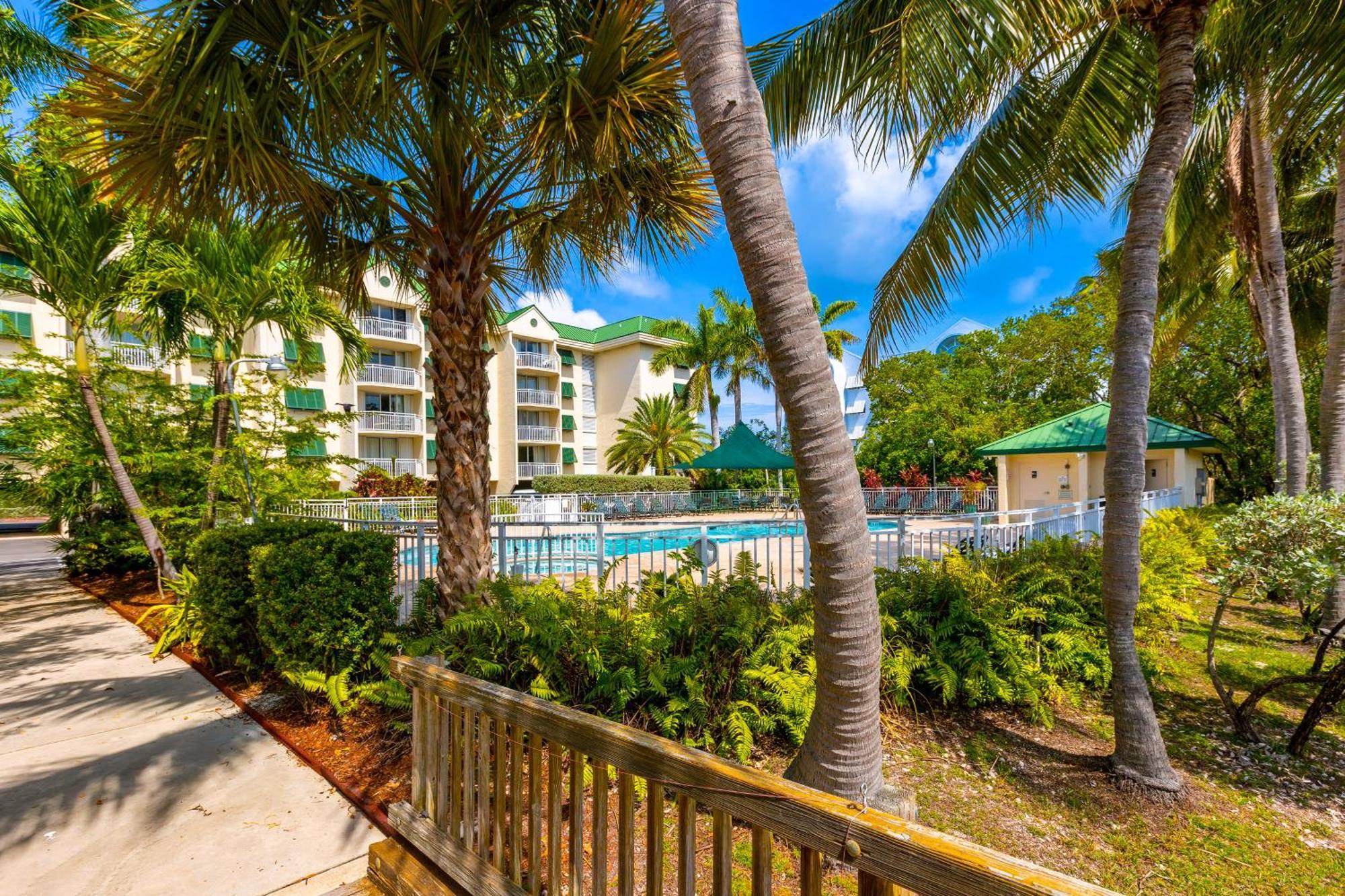 Sunrise Suites Saint Lucia Suite #201 Ки-Уэст Номер фото